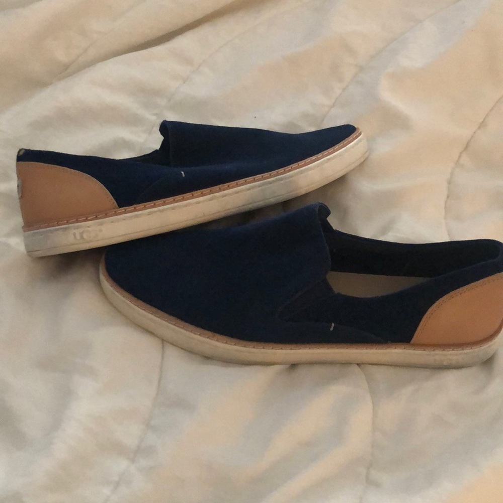 Ugh flat suede loafers